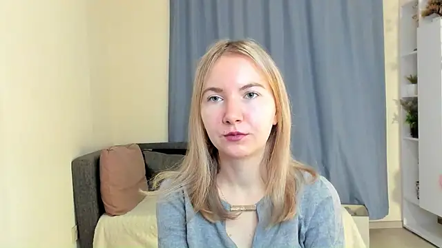 Snapshot of CathyHeximer chatting on December 2025 07:38:01 AM CathyHeximer online show from December 2025 07:38:01 AM