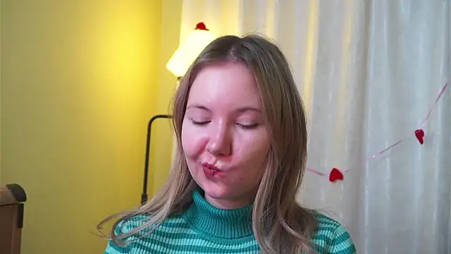 Snapshot of CathyHeximer chatting on February 2026 07:34:01 AM CathyHeximer online show from February 2026 07:34:01 AM