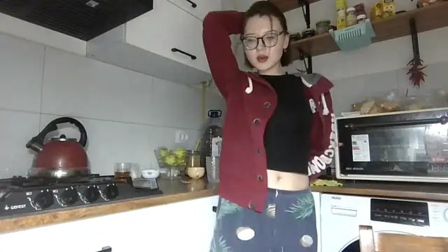 LilysTaylor online show from October 2025 02:51:02 PM