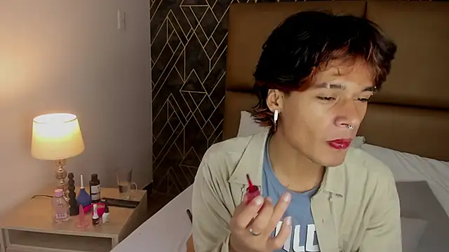 Snapshot of RonaldThompson_ chatting on October 2025 07:36:02 PM RonaldThompson online show from October 2025 07:36:02 PM