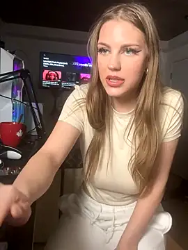 elliepixie online show from December 2025 01:46:02 AM