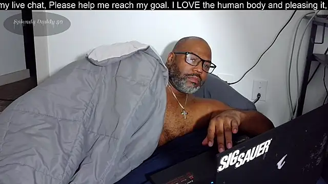 Snapshot of SplendaDaddy50 chatting on October 2025 09:30:01 AM SplendaDaddy50 online show from October 2025 09:30:01 AM