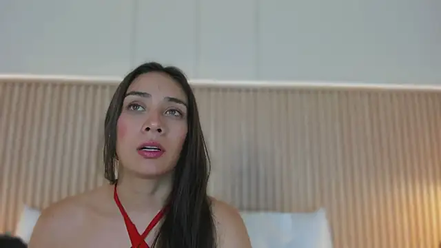 NahimiThompson online show from July 2026 07:39:01 PM