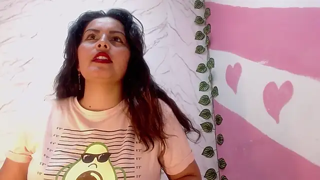 Snapshot of amara_leoncm chatting on October 2025 05:12:02 PM amara leoncm online show from October 2025 05:12:02 PM