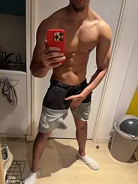 Snapshot of bigDickParis92 chatting on April 2026 03:38:01 AM bigDickParis92 online show from April 2026 03:38:01 AM