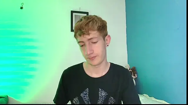 Erick Taylor3 online show from April 2026 08:03:01 PM