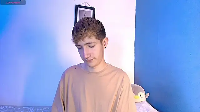 Erick Taylor3 online show from May 2026 07:42:02 PM