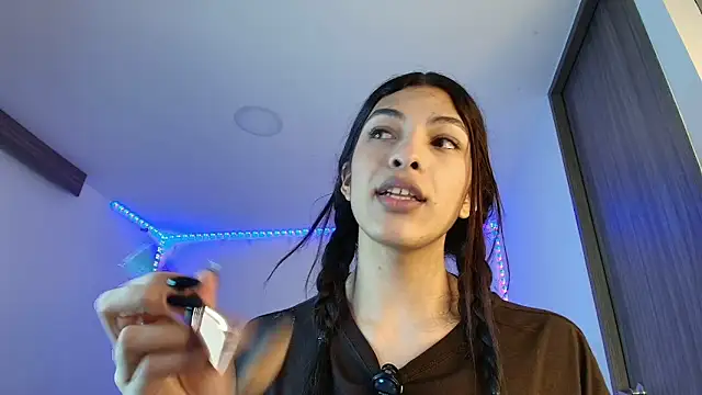 Arimoonn online show from March 2026 11:20:02 PM