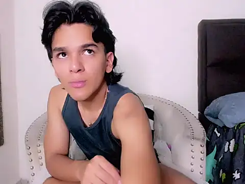 Snapshot of Salomon_Mendoza chatting on December 2025 12:49:02 AM Salomon Mendoza online show from December 2025 12:49:02 AM