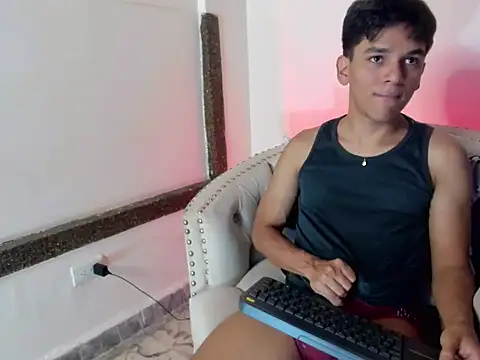 Snapshot of Salomon_Mendoza chatting on April 2026 08:51:01 PM Salomon Mendoza online show from April 2026 08:51:01 PM