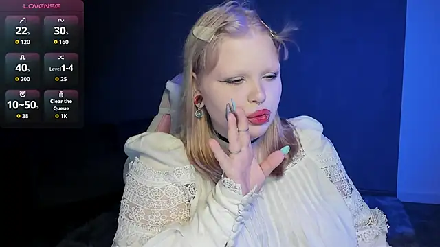 LottieReed online show from May 2026 06:32:03 AM