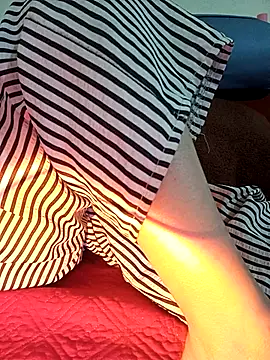 Cherry Le02 online show from November 2025 02:16:01 PM