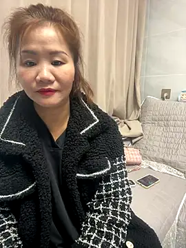 Anni-2000 online show from November 2025 03:38:02 AM