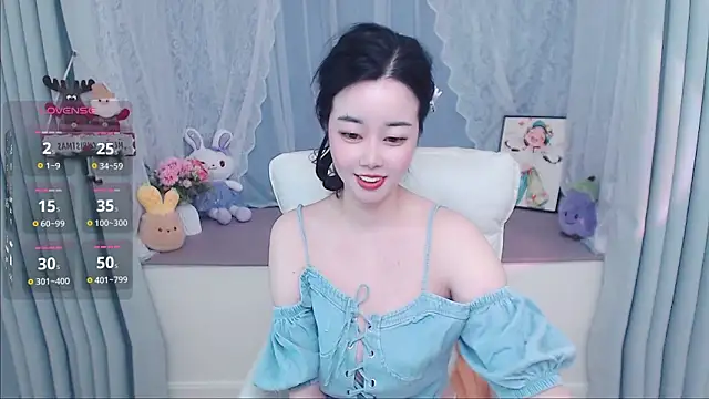 Snapshot of Xiaodie-baby chatting on May 2026 02:51:02 AM Xiaodie-baby online show from May 2026 02:51:02 AM