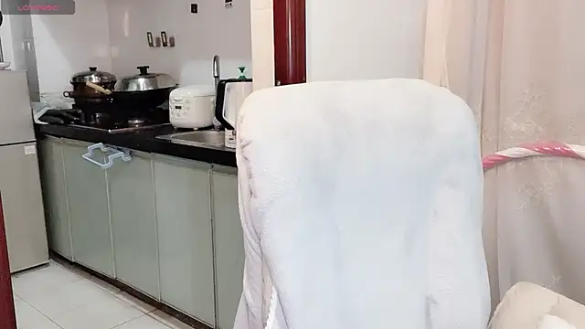 Snapshot of anna-888- chatting on November 2025 04:00:01 AM anna-888- online show from November 2025 04:00:01 AM