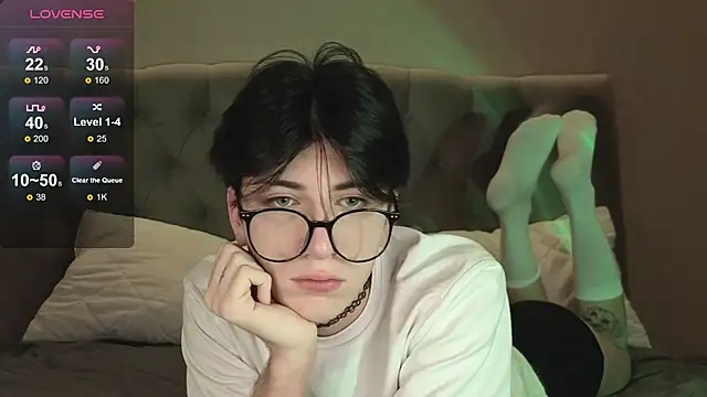 Oliver star boy  online show from February 2026 08:12:01 PM