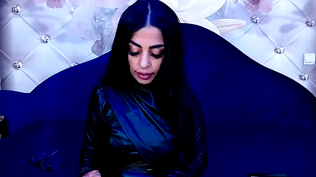 Snapshot of NoirKaylah chatting on November 2025 08:43:01 PM NoirKaylah online show from November 2025 08:43:01 PM