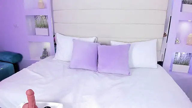 Snapshot of AmyColman_ chatting on January 2026 12:07:01 PM AmyColman online show from January 2026 12:07:01 PM