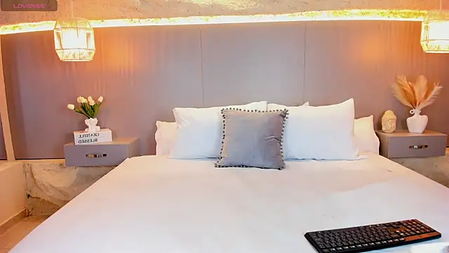 Snapshot of AmyColman_ chatting on March 2026 12:11:01 PM AmyColman online show from March 2026 12:11:01 PM