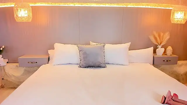 Snapshot of AmyColman_ chatting on March 2026 11:59:02 AM AmyColman online show from March 2026 11:59:02 AM