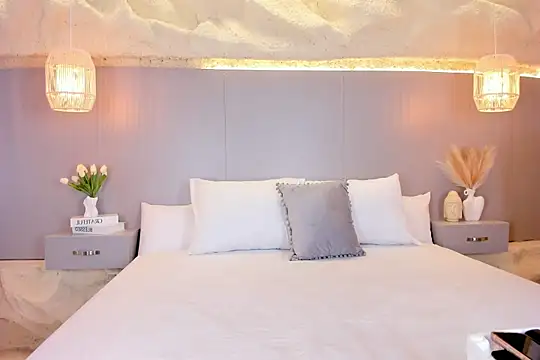 Snapshot of AmyColman_ chatting on April 2026 11:51:02 AM AmyColman online show from April 2026 11:51:02 AM