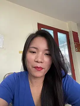 Bee Yellow00 online show from June 2026 04:40:01 AM