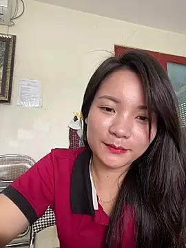 Bee Yellow00 online show from July 2026 02:51:01 AM