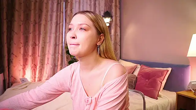 Snapshot of ayulychee chatting on November 2025 10:37:02 AM ayulychee online show from November 2025 10:37:02 AM