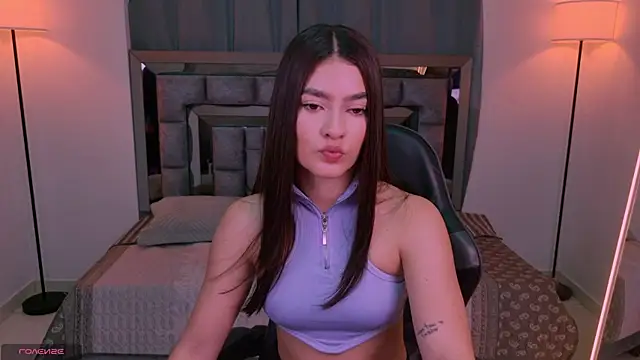 Snapshot of Bella_Clark2 chatting on May 2026 08:40:02 PM Bella Clark2 online show from May 2026 08:40:02 PM
