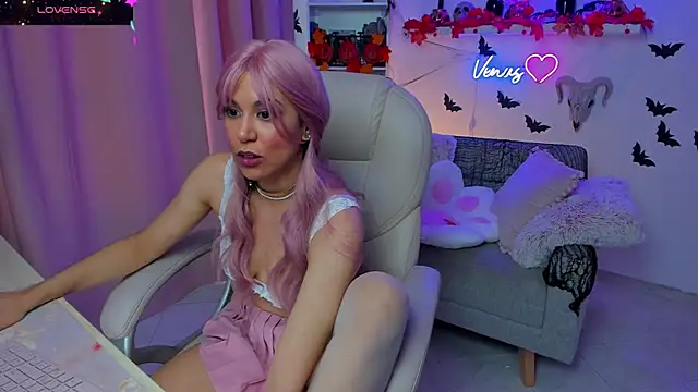 VenusIsLove  online show from October 2025 06:36:01 PM