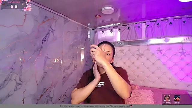 Snapshot of Melissa-roberts chatting on March 2026 08:02:01 PM Melissa-roberts online show from March 2026 08:02:01 PM