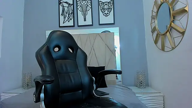 Snapshot of adams_bobby chatting on December 2025 11:40:02 AM adams bobby online show from December 2025 11:40:02 AM