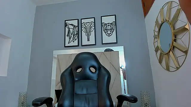 Snapshot of adams_bobby chatting on January 2026 07:11:01 PM adams bobby online show from January 2026 07:11:01 PM