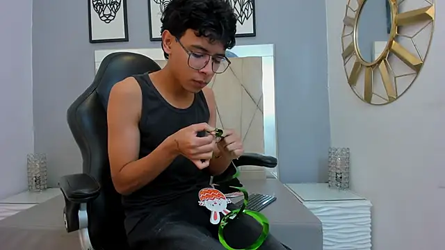 adams bobby online show from April 2026 11:08:01 AM