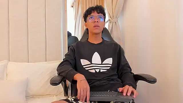 adams bobby online show from July 2026 11:06:01 AM