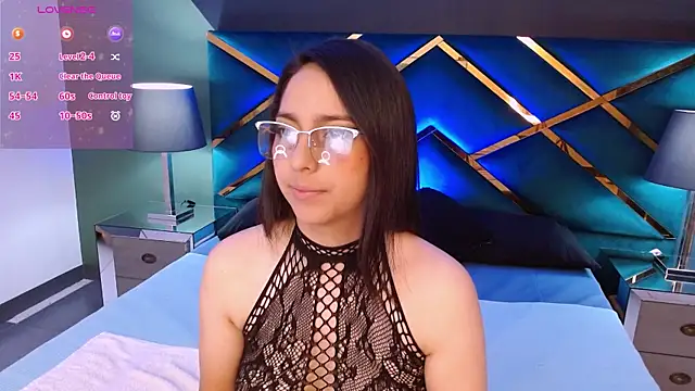 Snapshot of LexyBlaze_ chatting on March 2026 11:27:01 AM LexyBlaze online show from March 2026 11:27:01 AM