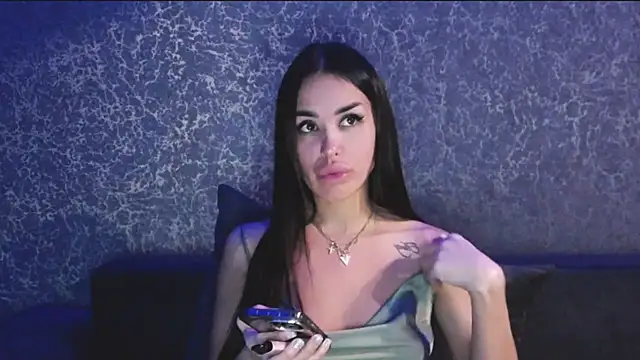 velvetveyraX online show from January 2026 03:25:01 PM