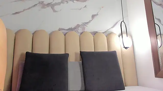 Vittoria  rossi online show from December 2025 01:09:02 PM