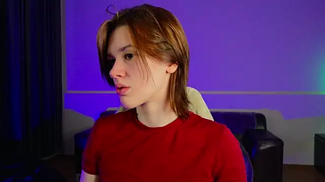 LoraPuffs online show from June 2026 02:06:02 PM