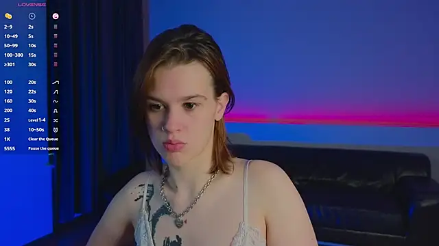 LoraPuffs online show from July 2026 04:20:02 PM