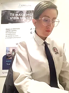 Snapshot of Valentina--1 chatting on April 2026 10:08:02 AM Valentina--1 online show from April 2026 10:08:02 AM