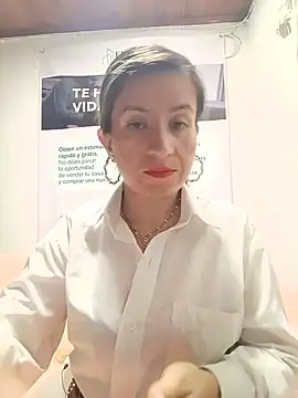 Snapshot of Valentina--1 chatting on May 2026 10:01:02 AM Valentina--1 online show from May 2026 10:01:02 AM