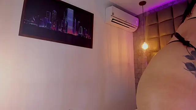 andreanix online show from April 2026 08:54:02 PM