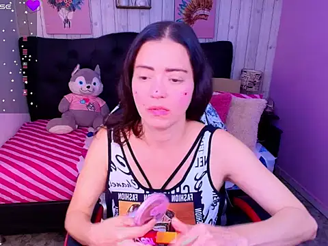 Snapshot of _Rachel_Jones_ chatting on February 2026 11:47:01 PM Rachel Jones online show from February 2026 11:47:01 PM