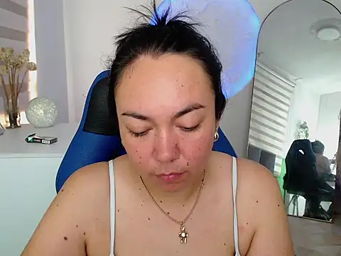 Yadis hot online show from February 2026 08:57:02 PM