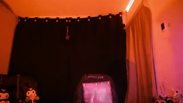 Yueeclipsa online show from February 2026 05:23:02 AM