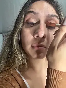 sarah honey   online show from October 2025 11:58:02 AM