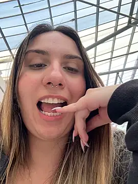sarah honey   online show from July 2026 04:39:33 PM