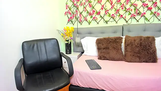 Pink Soul online show from November 2025 02:55:01 AM