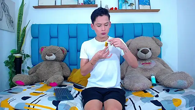 Hot Boys Latinos X online show from March 2026 01:59:01 PM